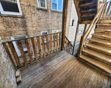 6210 N Francisco Avenue - Photo Thumbnail 16