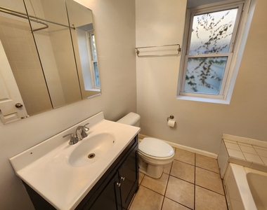 6210 N Francisco Avenue - Photo Thumbnail 15