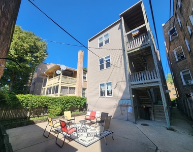 6210 N Francisco Avenue - Photo Thumbnail 19