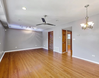 125 Callan Avenue - Photo Thumbnail 1
