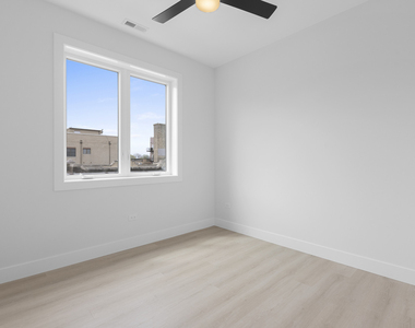 904 W Dakin Street - Photo Thumbnail 17