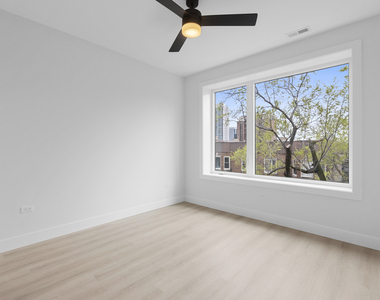 904 W Dakin Street - Photo Thumbnail 13