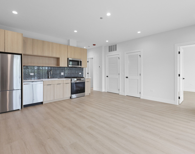 904 W Dakin Street - Photo Thumbnail 9