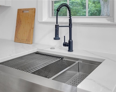 1803 S Gordon Street Sw - Photo Thumbnail 7