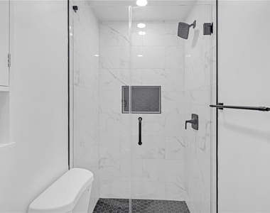 1803 S Gordon Street Sw - Photo Thumbnail 18