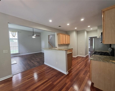 1712 Hillside Bend Crossing - Photo Thumbnail 5