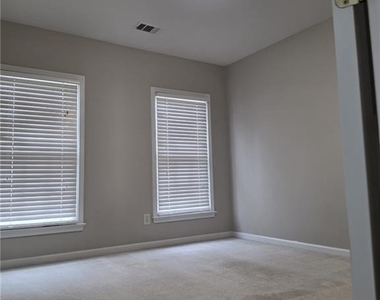 1712 Hillside Bend Crossing - Photo Thumbnail 8
