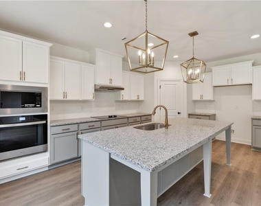 69 Stanley Drive - Photo Thumbnail 8