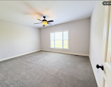 3813 Liberty Circle - Photo Thumbnail 11