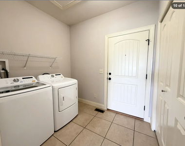 3813 Liberty Circle - Photo Thumbnail 9