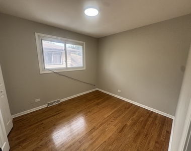 14475 Lincoln Avenue - Photo Thumbnail 4