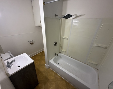 773 E New York Street - Photo Thumbnail 2