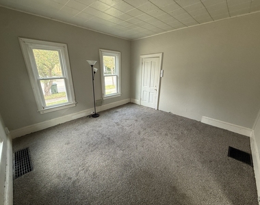 773 E New York Street - Photo Thumbnail 4