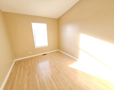 2315 N Meadows Lane - Photo Thumbnail 17
