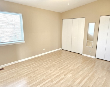 2315 N Meadows Lane - Photo Thumbnail 12