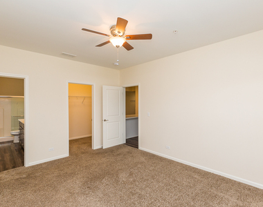 60 W Main Street - Photo Thumbnail 6