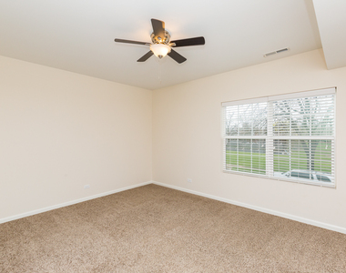60 W Main Street - Photo Thumbnail 12