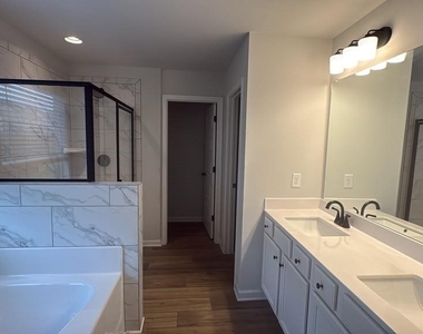 3832 Dover Run Lane - Photo Thumbnail 10