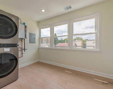 3818 N Kimball Avenue - Photo Thumbnail 23