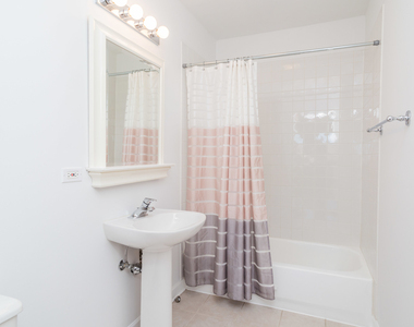 845 W Altgeld Street - Photo Thumbnail 24