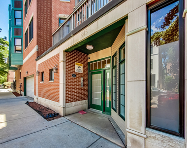 845 W Altgeld Street - Photo Thumbnail 2