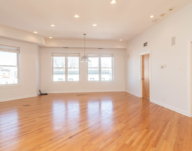 845 W Altgeld Street - Photo Thumbnail 3
