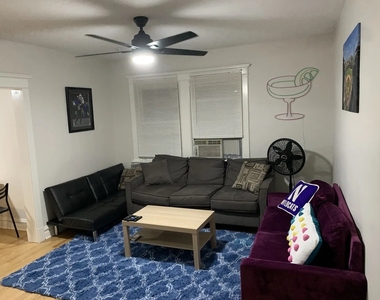 1119 Garnett Place - Photo Thumbnail 7
