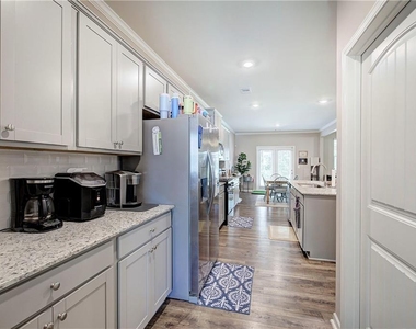 286 Belmont Drive - Photo Thumbnail 21