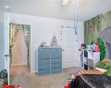 286 Belmont Drive - Photo Thumbnail 31