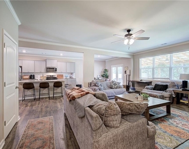 286 Belmont Drive - Photo Thumbnail 24