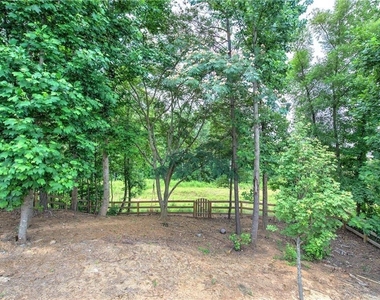 286 Belmont Drive - Photo Thumbnail 43