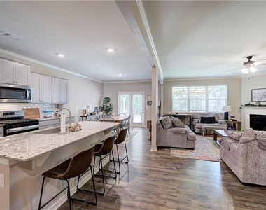 286 Belmont Drive - Photo Thumbnail 17