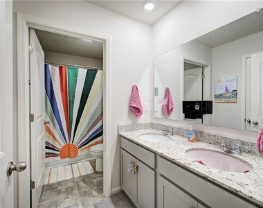 286 Belmont Drive - Photo Thumbnail 29