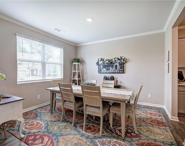 286 Belmont Drive - Photo Thumbnail 9