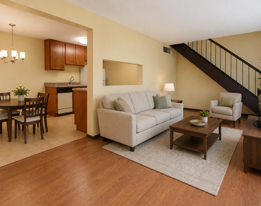 304 Creekside Court - Photo Thumbnail 2