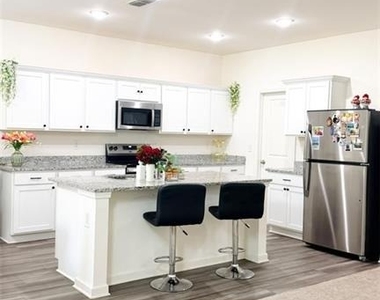 2498 Argento Circle - Photo Thumbnail 15