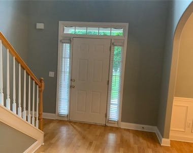 1762 Shady Hill Road Ne - Photo Thumbnail 3