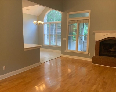 1762 Shady Hill Road Ne - Photo Thumbnail 10
