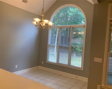 1762 Shady Hill Road Ne - Photo Thumbnail 13