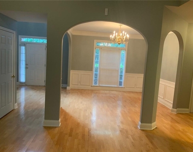 1762 Shady Hill Road Ne - Photo Thumbnail 8