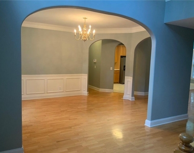 1762 Shady Hill Road Ne - Photo Thumbnail 5