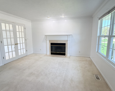 611 Buttercup Drive - Photo Thumbnail 4