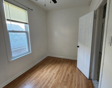 2646 W Cullerton Street - Photo Thumbnail 4