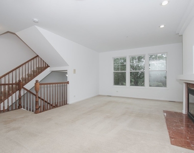 1245 Tuscany Drive - Photo Thumbnail 2