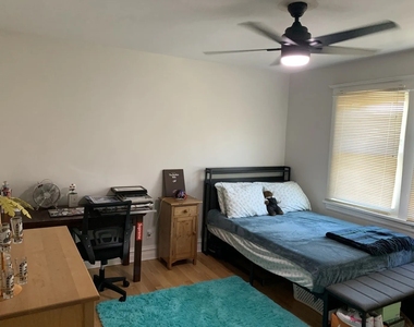 1119 Garnett Place - Photo Thumbnail 5