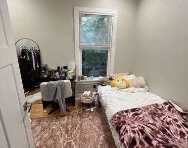 1119 Garnett Place - Photo Thumbnail 14