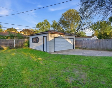 125 Bellevue Drive - Photo Thumbnail 12