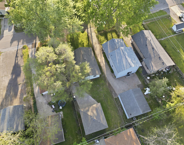 125 Bellevue Drive - Photo Thumbnail 14