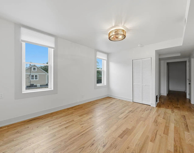 1514 W Fry Street - Photo Thumbnail 4