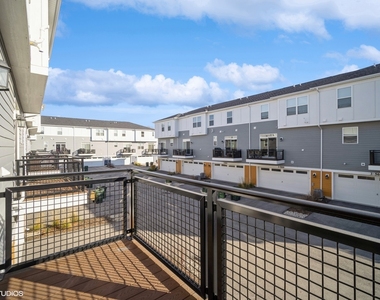 3s565 Camden Street - Photo Thumbnail 15